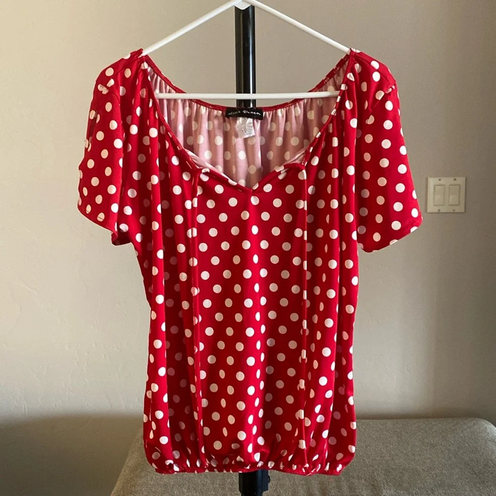 Star Vixen Red and White polka dot blouse Size M - Picture 1 of 3